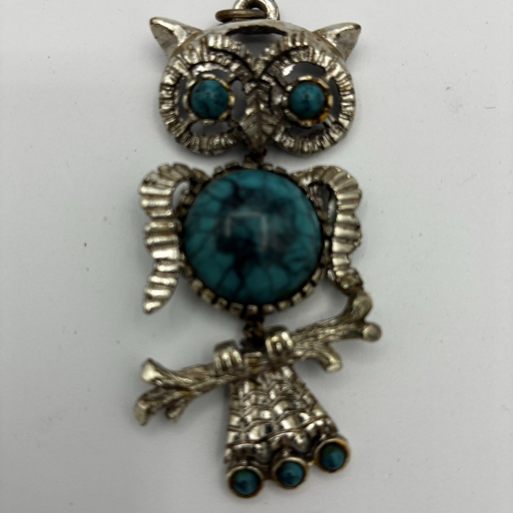VTg Silvertone Large Owl Pendant w/ Faux Turquoise Eyes & Belly
